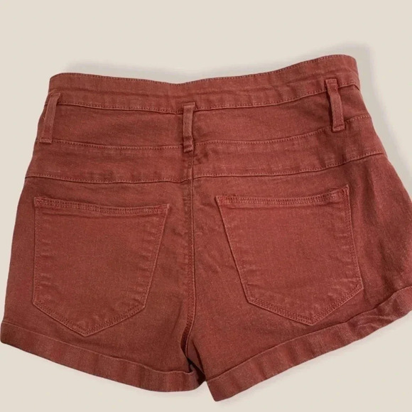 Refuge shorts - Picture 3 of 6